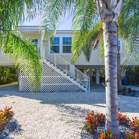 Loggerhead Lagoon - Modern Waterfront Home Pirates Cove Екстериор снимка