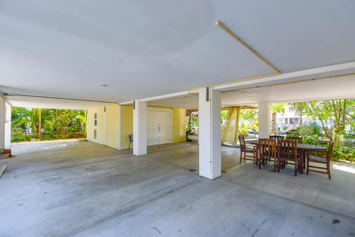 Loggerhead Lagoon - Modern Waterfront Home Pirates Cove Екстериор снимка