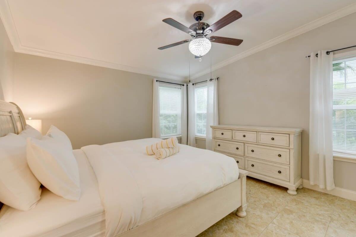 Loggerhead Lagoon - Modern Waterfront Home Pirates Cove Екстериор снимка